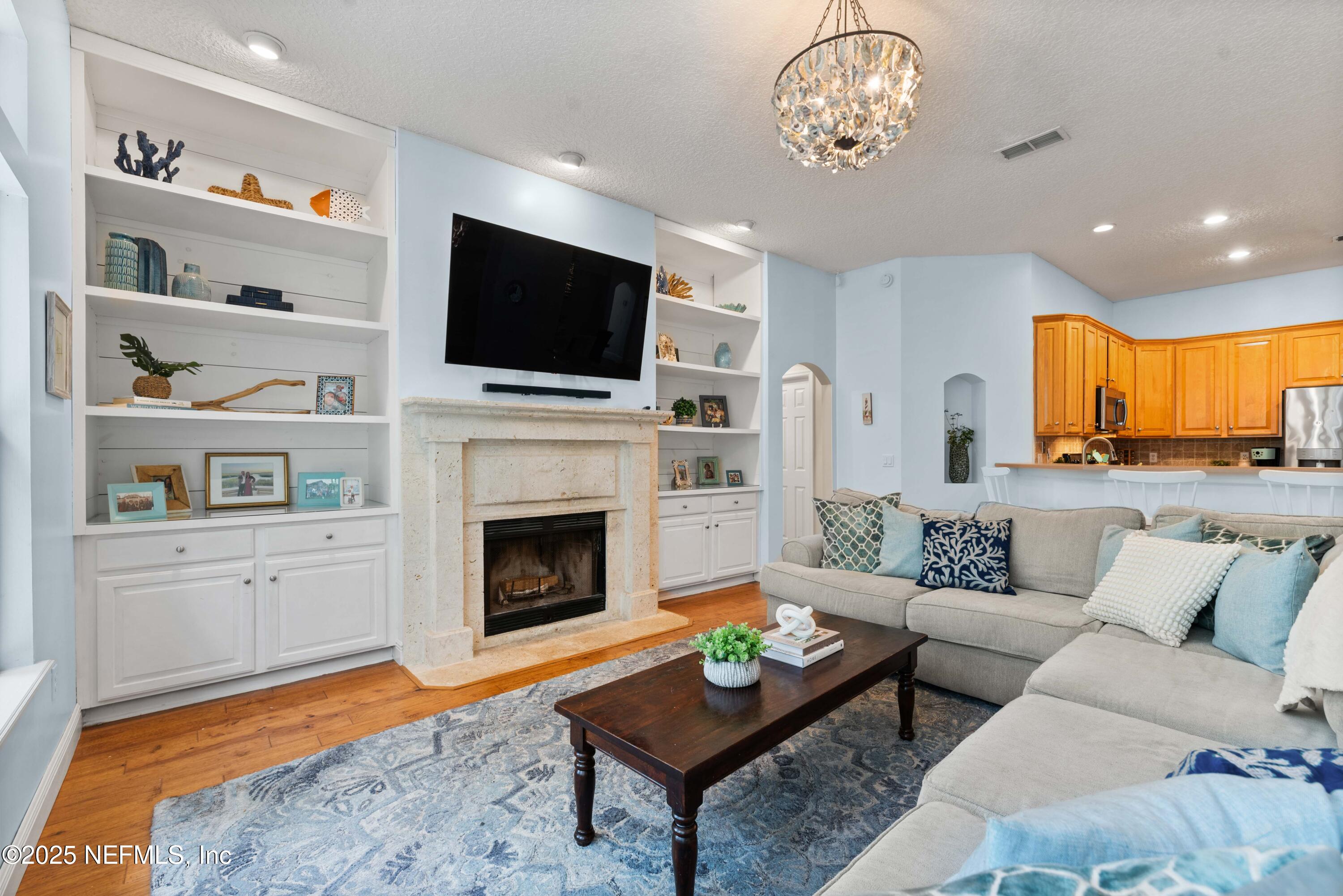 152 Bear Pen Road Ponte Vedra Beach, FL 32082 - Photo 13 of 47 Family room with build ins