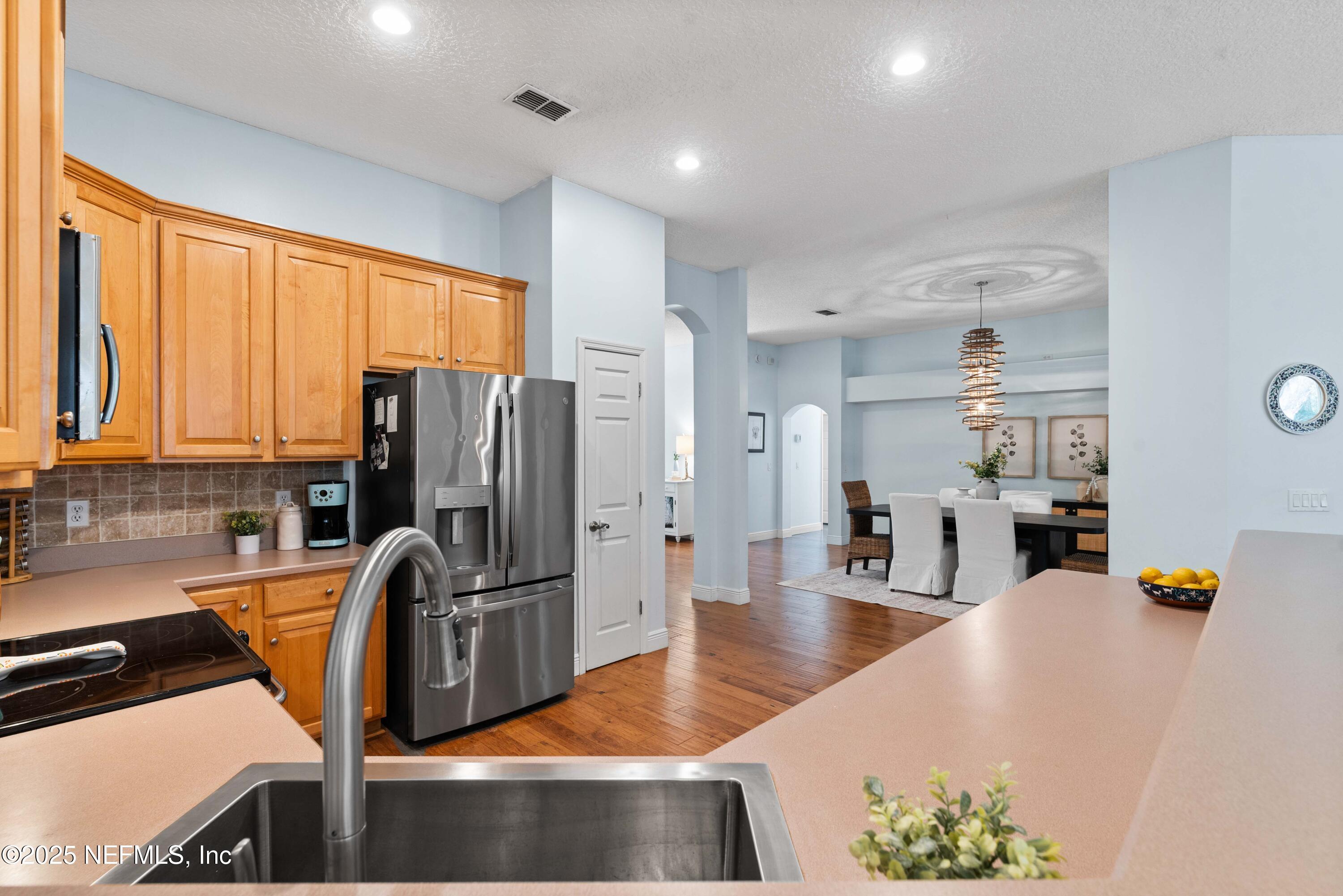 152 Bear Pen Road Ponte Vedra Beach, FL 32082 - Photo 9 of 47 Large kitchen