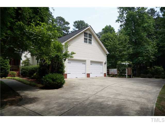 2105 Lovdal Drive Raleigh, NC 27613 - Photo 22 of 25 Gallery Image 22