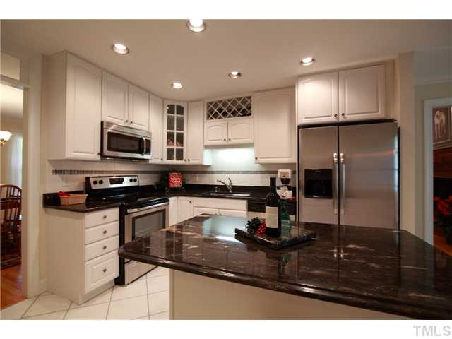 2105 Lovdal Drive Raleigh, NC 27613 - Photo 8 of 25 Gallery Image 8
