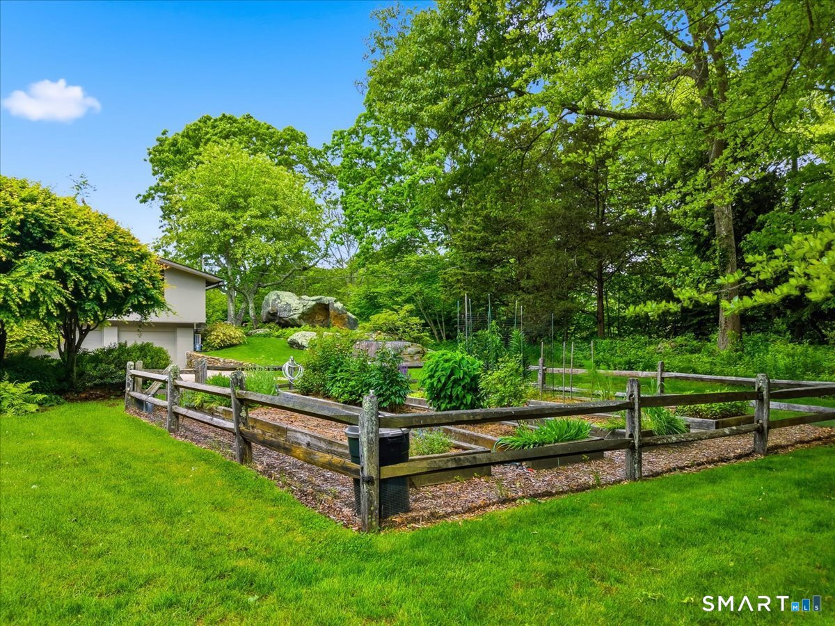 111 Tipping Rock Road Stonington, CT 06378 - Photo 31 of 40 Garden