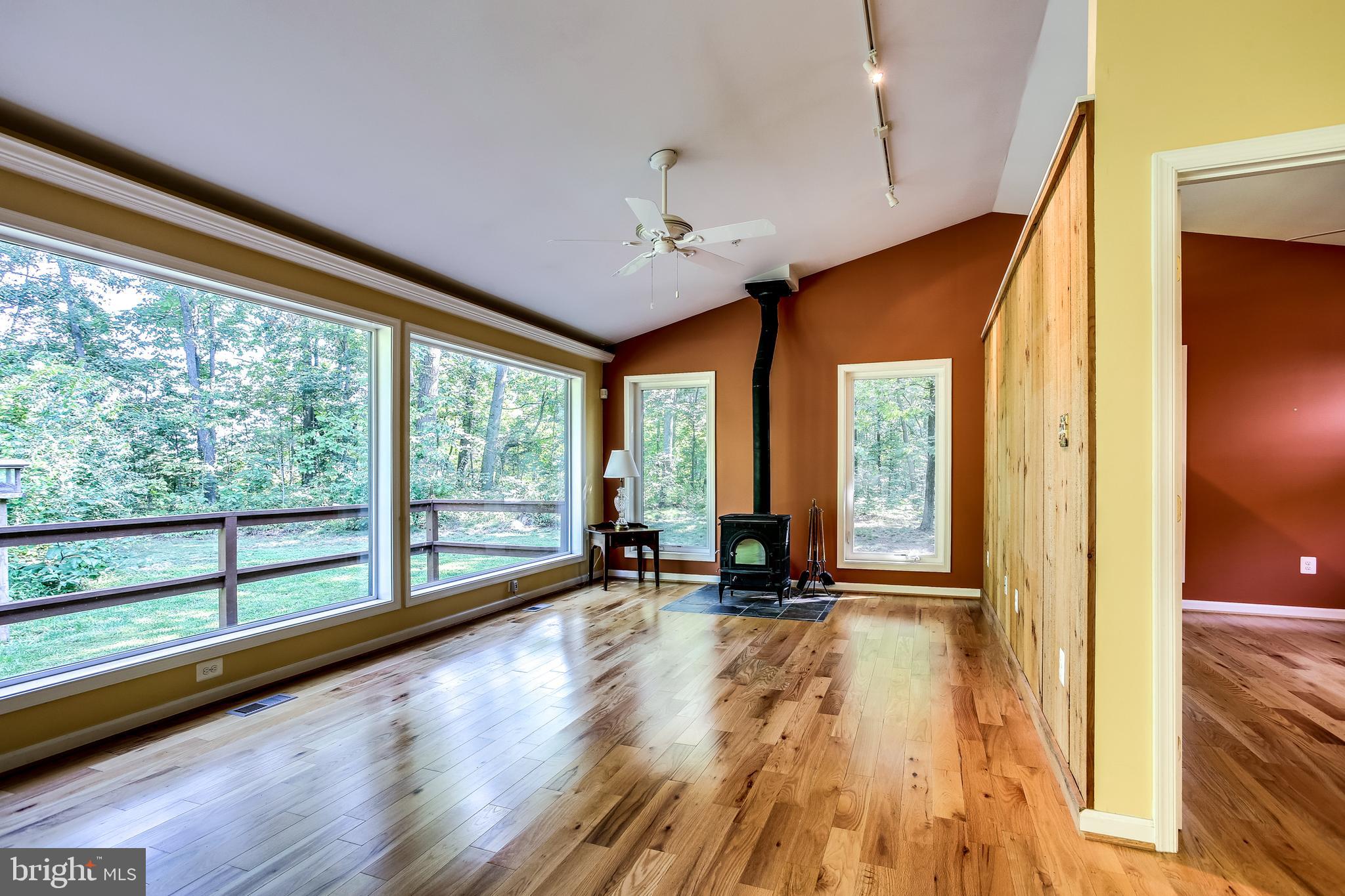 14510 Motters Station Road Rocky Ridge, MD 21778 - Photo 14 of 32 Living Room