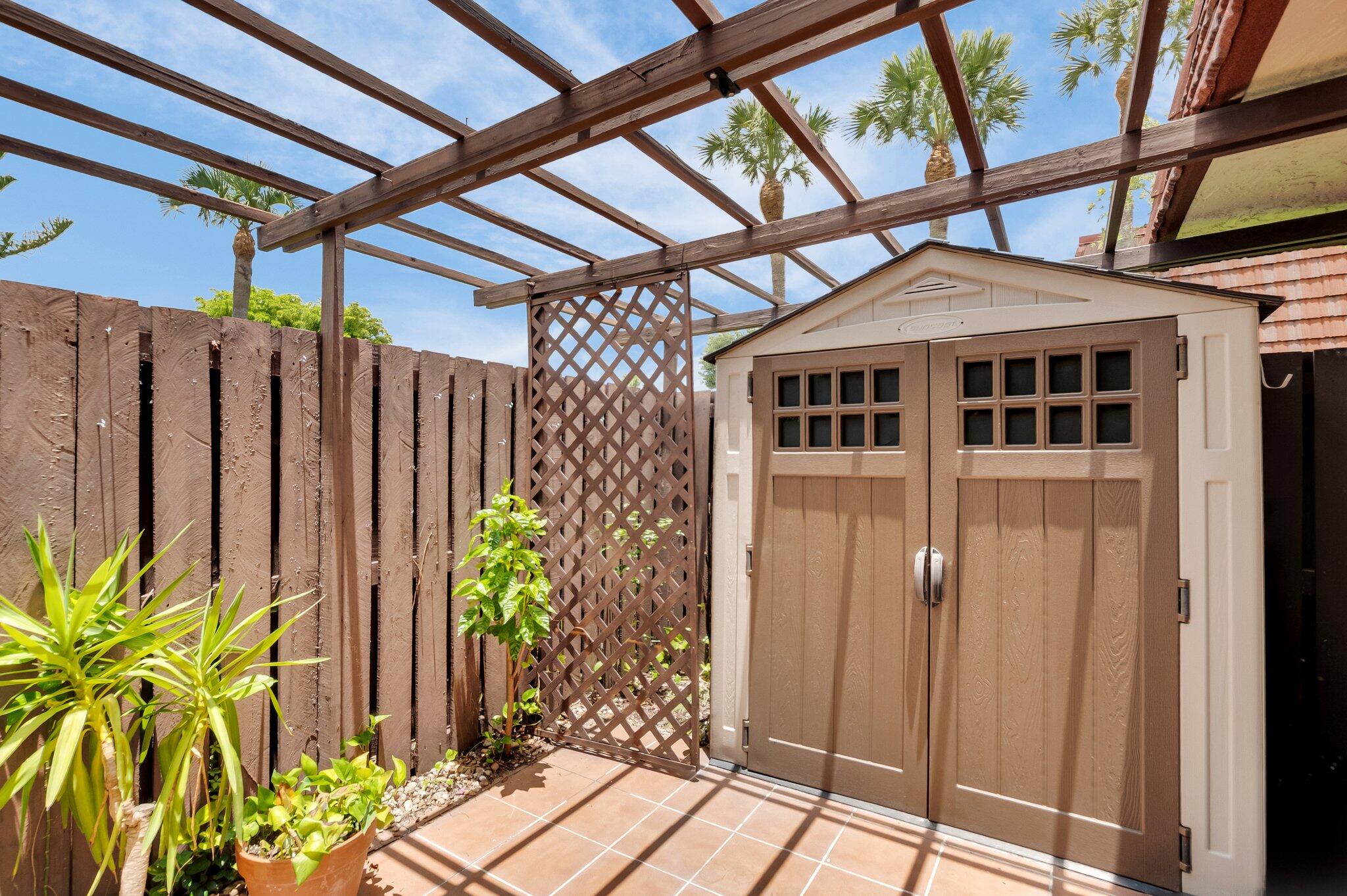 8543 Boca Rio Drive Boca Raton, FL 33433 - Photo 26 of 32 34-web-or-mls-DSC_0596
