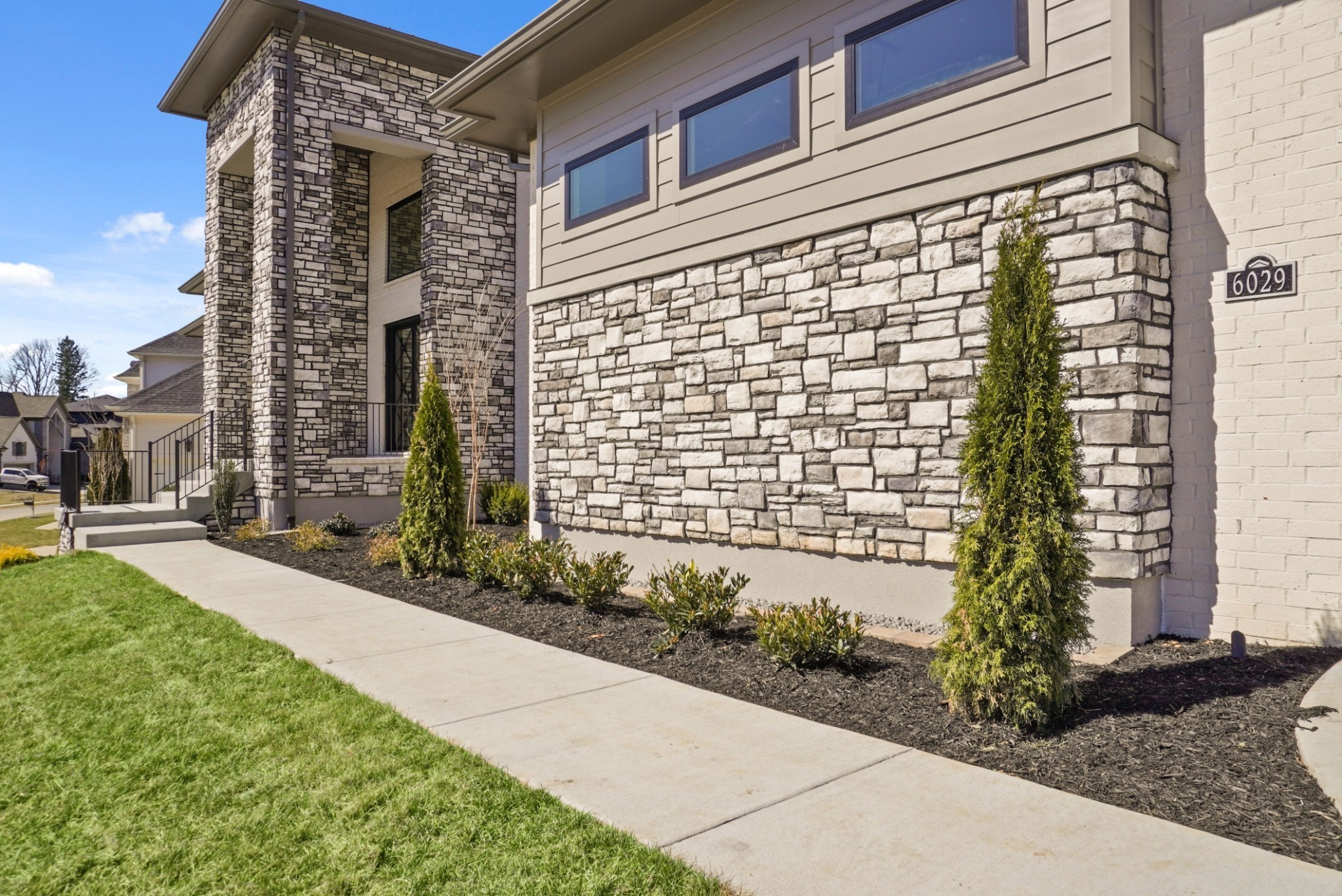 6029 Lookaway Circle Franklin, TN 37067 - Photo 3 of 64 a front view of a building