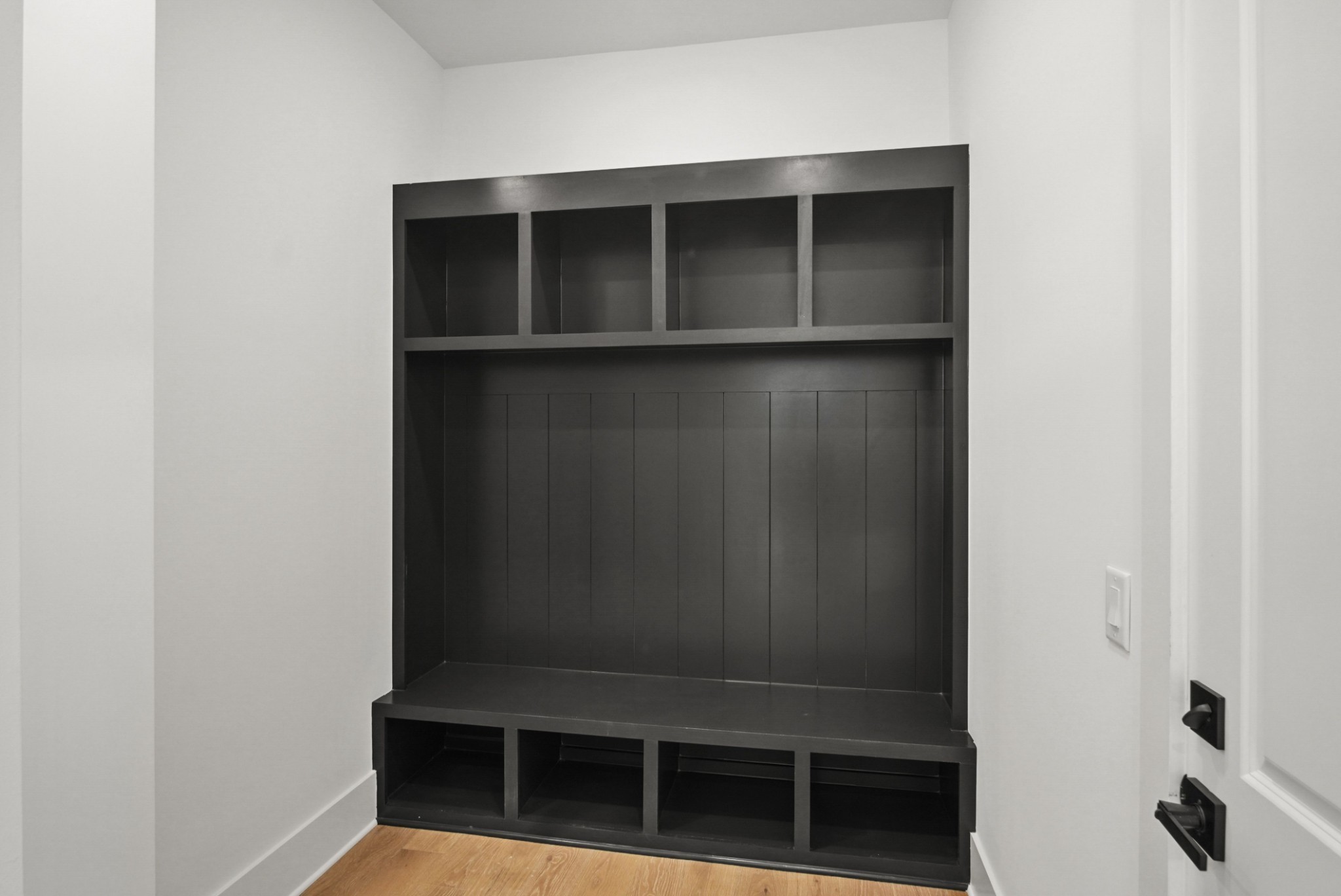 6029 Lookaway Circle Franklin, TN 37067 - Photo 48 of 64 a living room with a empty space