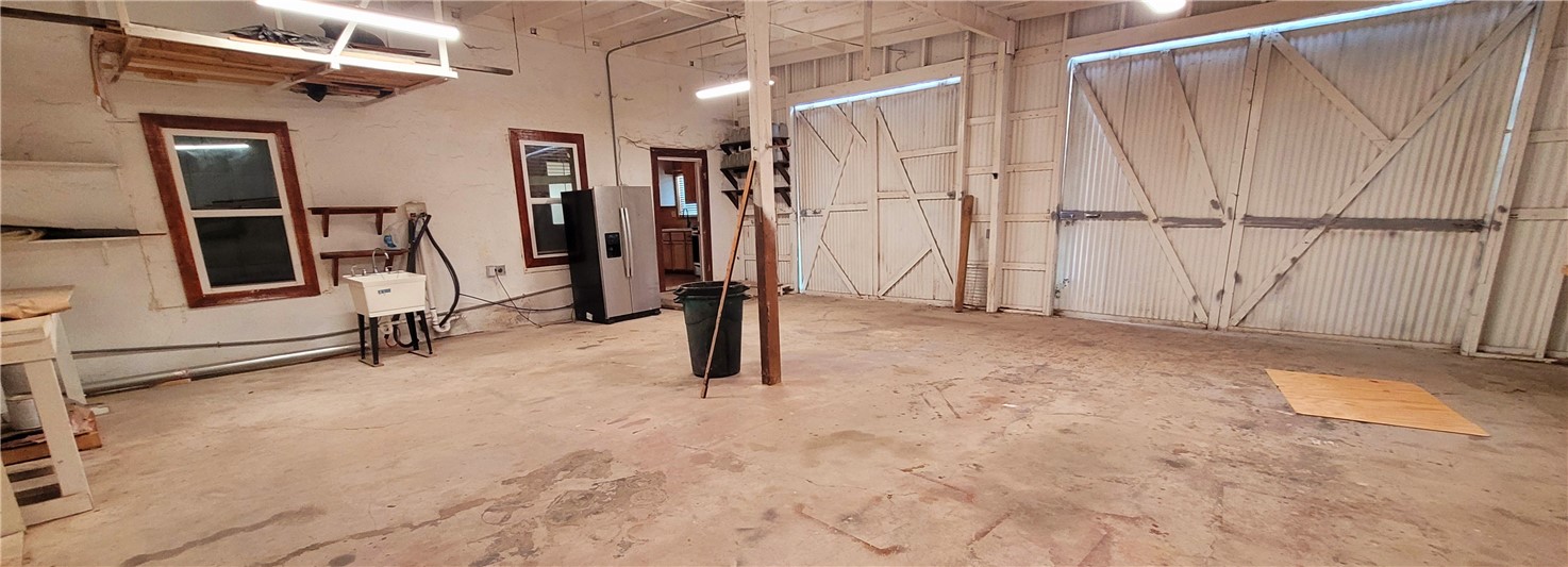 809 Hickey Street Alice, TX 78332 - Photo 13 of 13 a view of a room with gym equipment