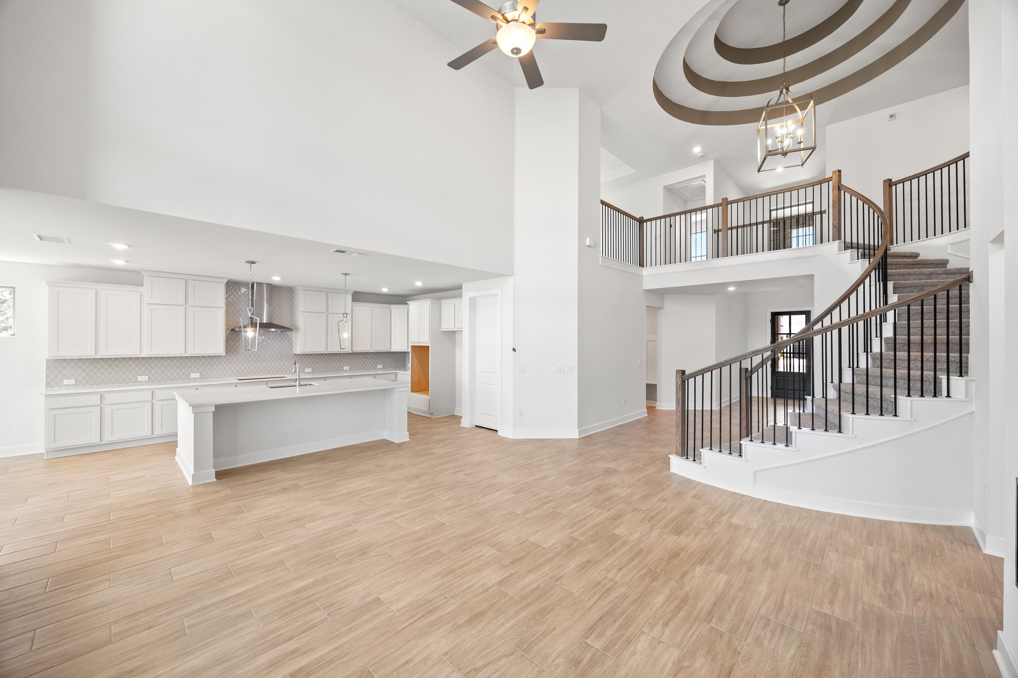 201 Buckaroo Drive Georgetown, TX 78633 - Photo 4 of 36