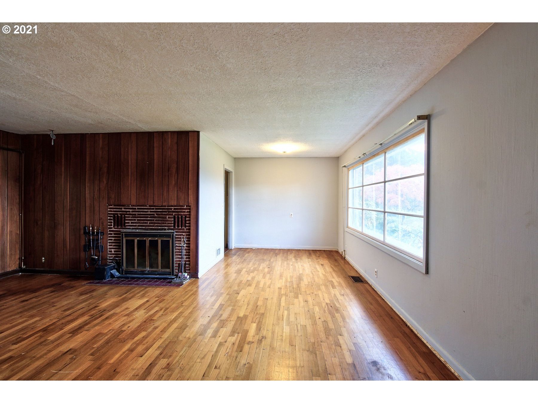 18847 South Central Point Road Oregon City, OR 97045 - Photo 3 of 32 Gallery Image 3