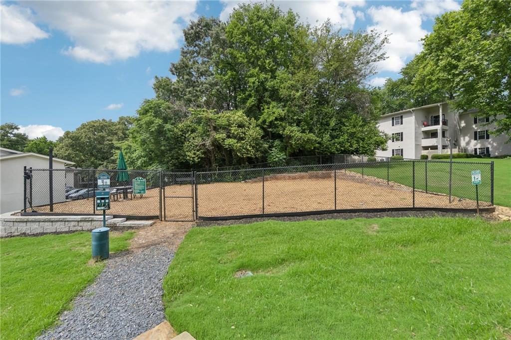 1150 Collier Road Northwest, Unit 15J Atlanta, GA 30318 - Photo 22 of 23 Gallery Image 22