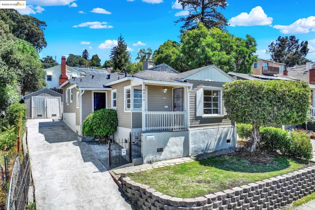 $559,500 | 8010 Ney Avenue, Oakland, CA 94605