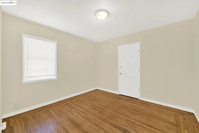 $559,500 | 8010 Ney Avenue, Oakland, CA 94605