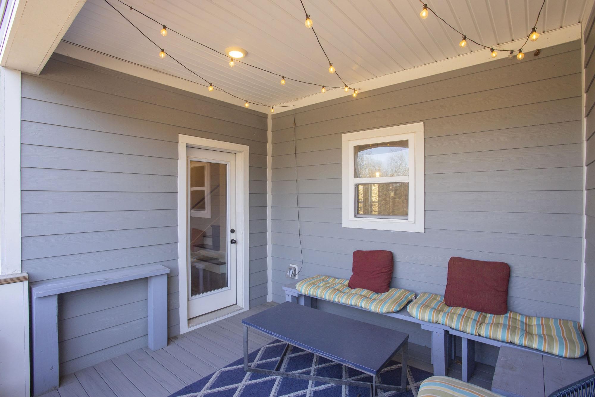 450 Glastonbury Road, Unit 3 Nashville, TN 37217 - Photo 35 of 43 a outdoor space with a couch