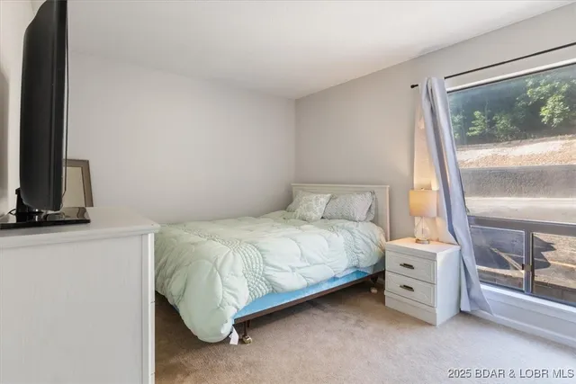 $190,000 | 70 Robinwood Drive, Unit 2B, Lake Ozark, MO 65049