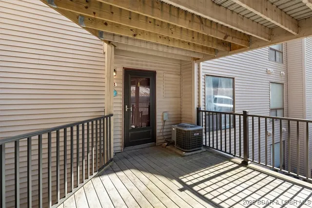 $190,000 | 70 Robinwood Drive, Unit 2B, Lake Ozark, MO 65049