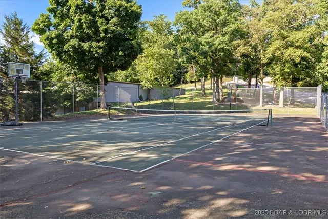 $190,000 | 70 Robinwood Drive, Unit 2B, Lake Ozark, MO 65049