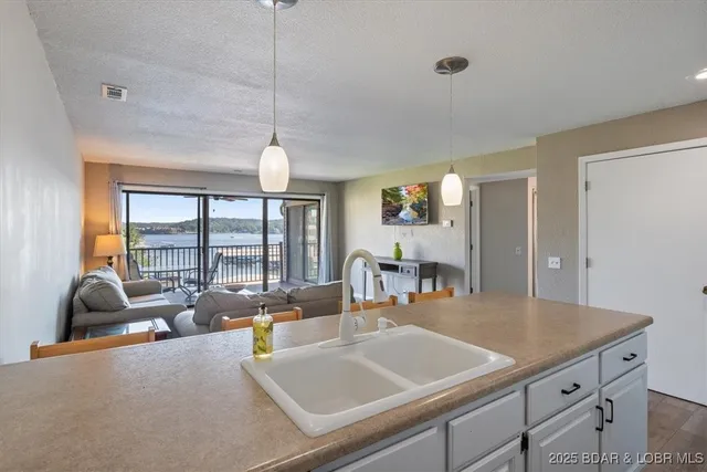 $190,000 | 70 Robinwood Drive, Unit 2B, Lake Ozark, MO 65049