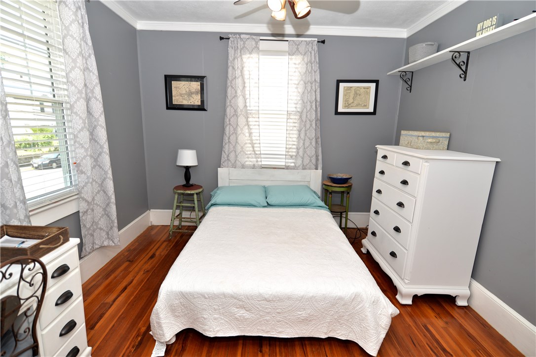 56 John Street Westerly, RI 02891 - Photo 14 of 38