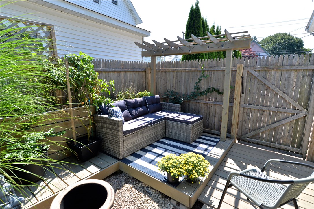 56 John Street Westerly, RI 02891 - Photo 19 of 38