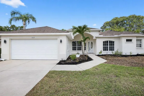 $629,900 | 11019 Pine Lilly Place, Lakewood Ranch, FL 34202
