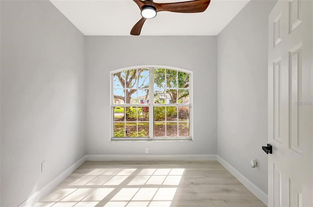 11019 Pine Lilly Place Lakewood Ranch, FL 34202 - Photo 5 of 34