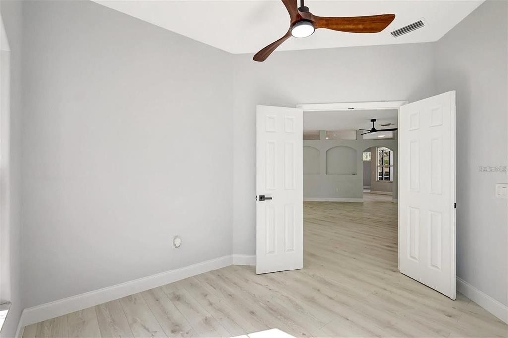 11019 Pine Lilly Place Lakewood Ranch, FL 34202 - Photo 6 of 34