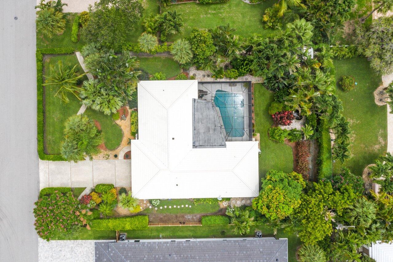 2201 Banyan Road Boca Raton, FL 33432 - Photo 4 of 10 003-2201BanyanRoad-BocaRaton-FL-33432-SM