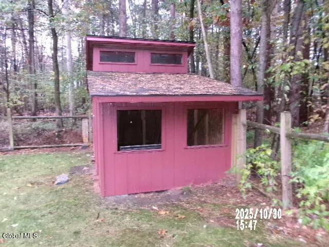 $369,900 | 131 Thimbleberry Road, Malta, NY 12020