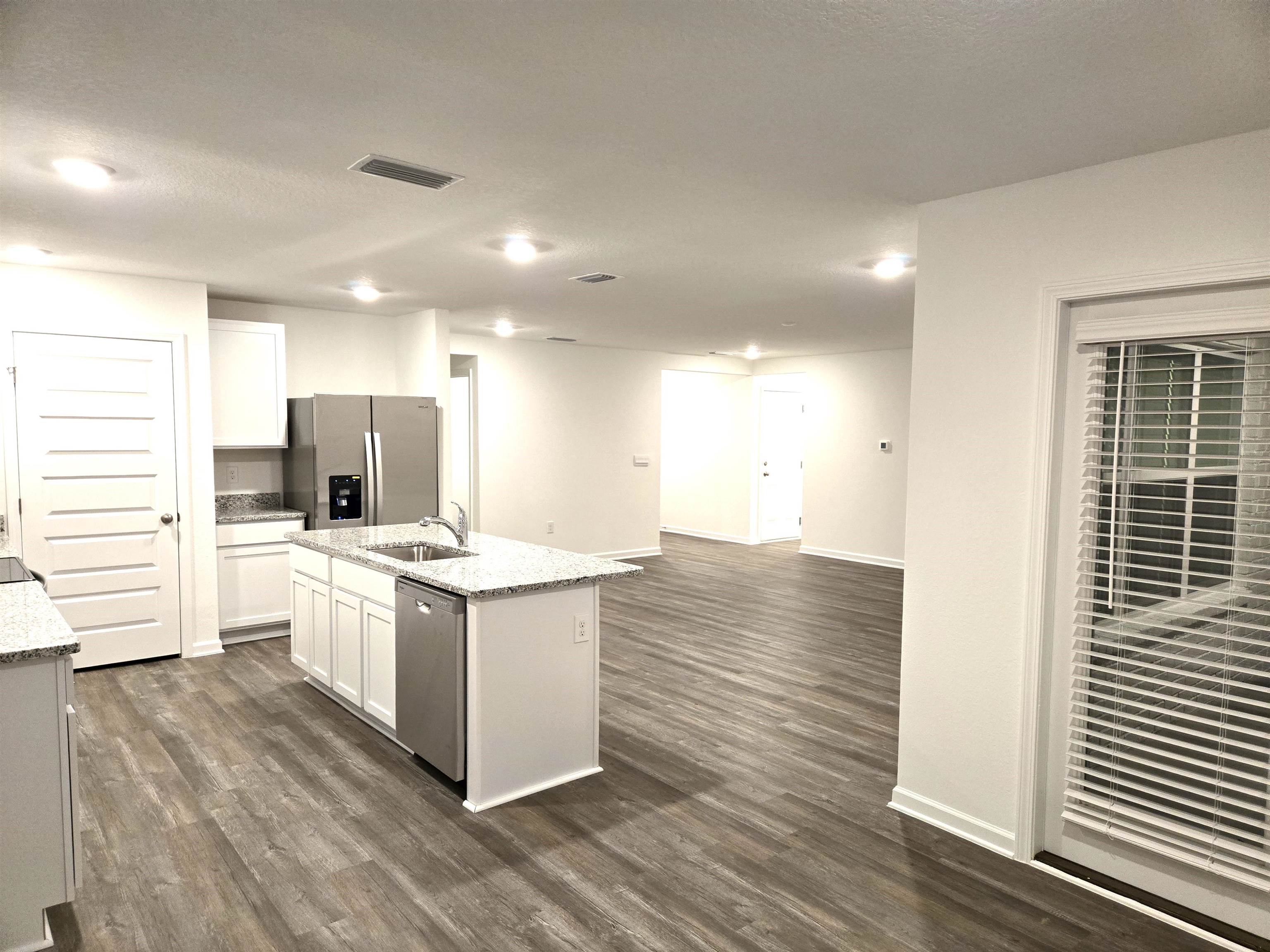24321 Ringneck Loop Elberta, AL 36530 - Photo 10 of 39 Kitchen