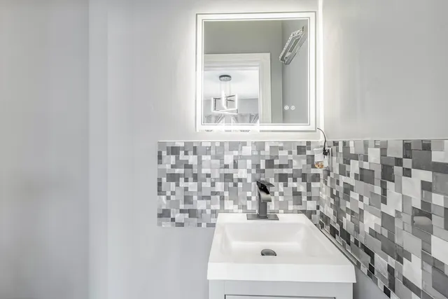 $339,900 | 1203 South 4th Avenue, Maywood, IL 60153