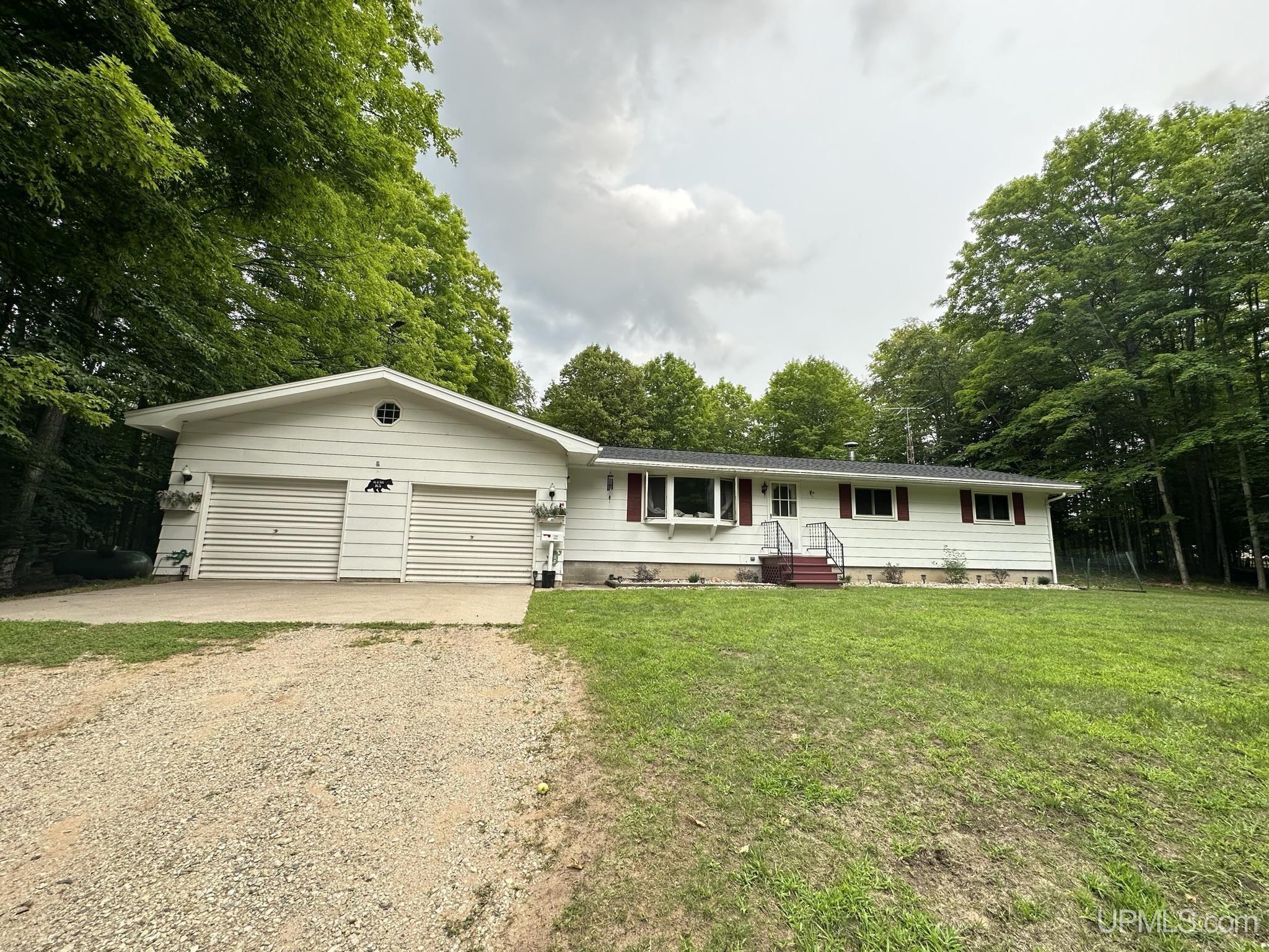 6436 K 5 Escanaba, MI 49829 - Photo 1 of 9