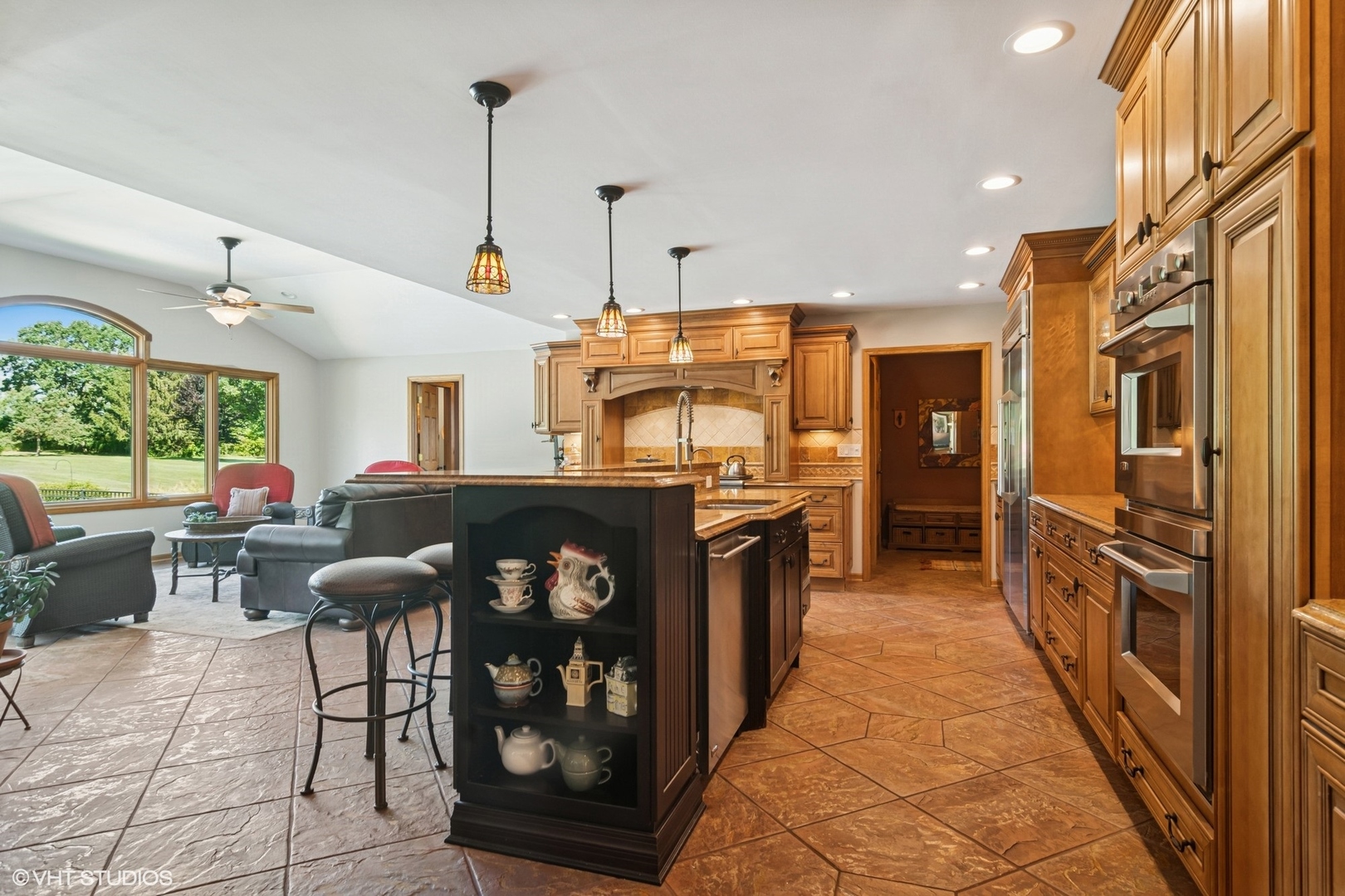 10305 Ridge Lane Huntley, IL 60142 - Photo 11 of 64 Gallery Image 11