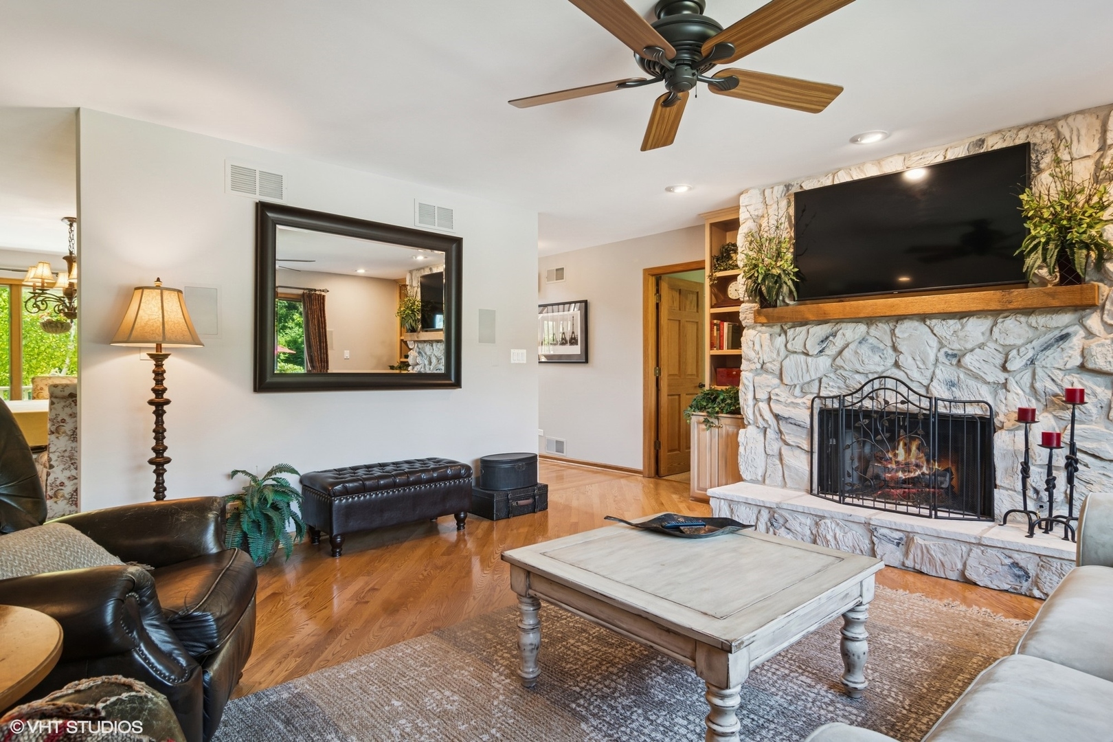 10305 Ridge Lane Huntley, IL 60142 - Photo 10 of 64 Gallery Image 10