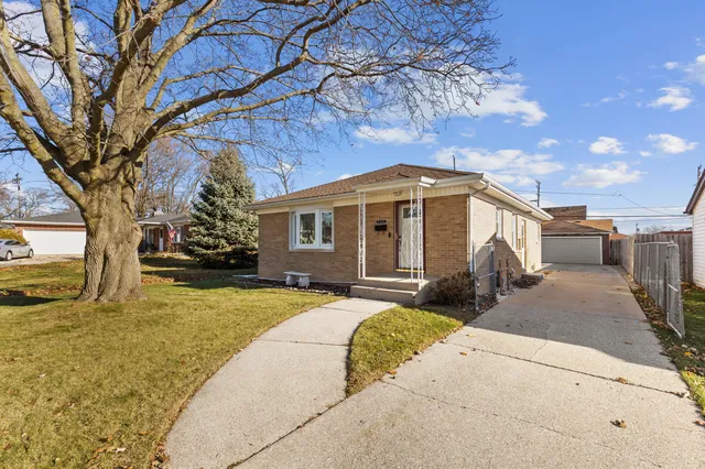 $235,000 | 2401 Russet Street, Racine, WI 53405