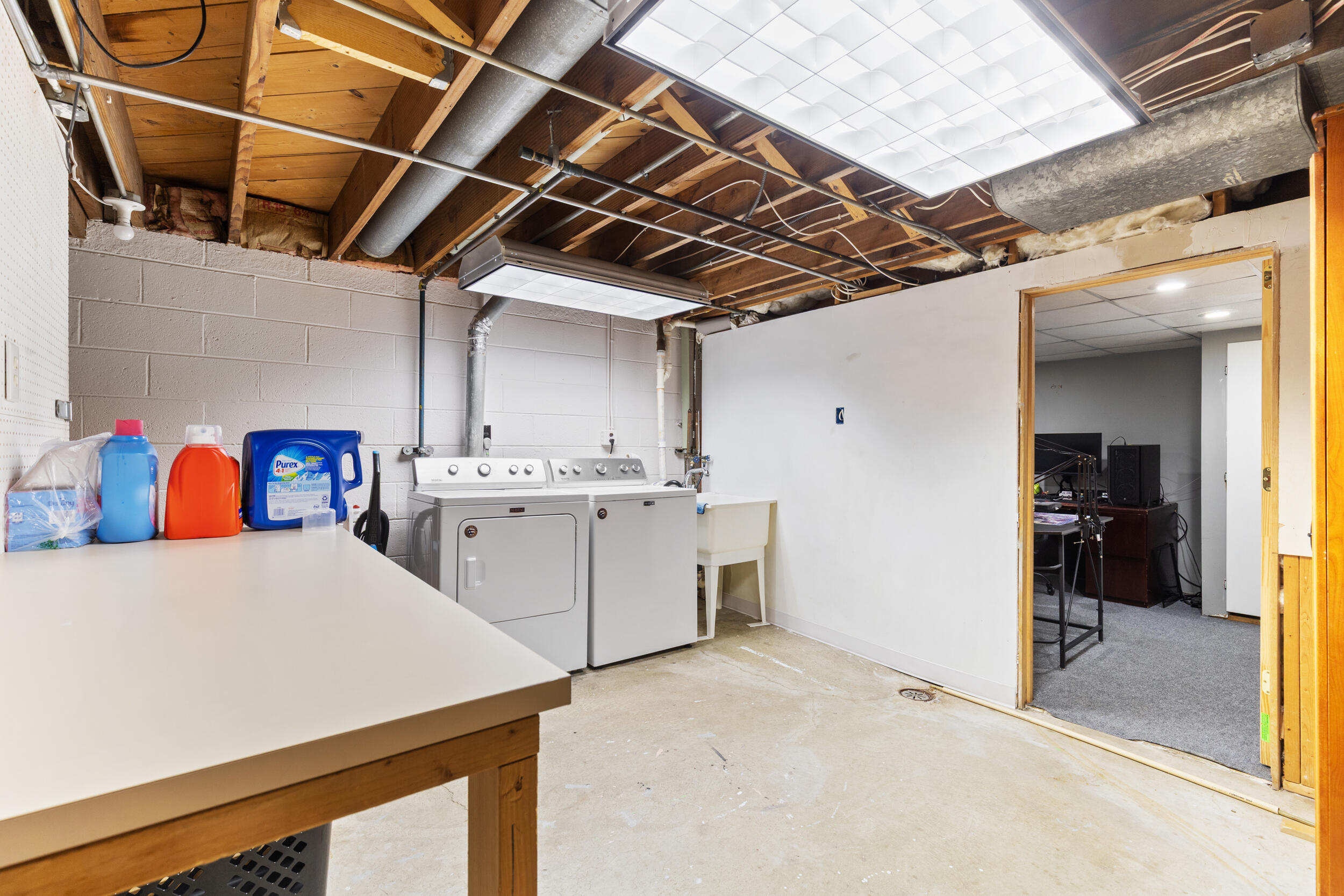 2401 Russet Street Racine, WI 53405 - Photo 23 of 27 laundry room