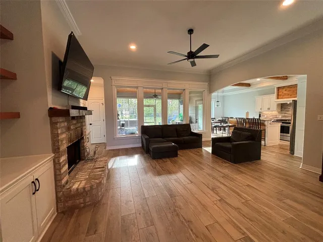 $2,500 | 522 Long Acre Drive, Bossier City, LA 71111