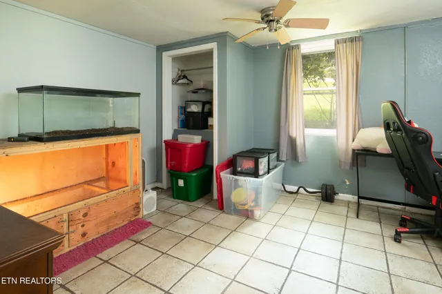 $375,000 | 502 Crestwood Drive, Clinton, TN 37716