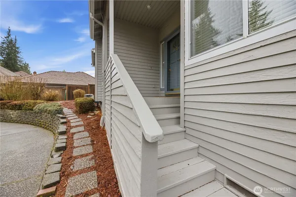 $939,000 | 2000 Village Green Drive, Unit 16, Mill Creek, WA 98012