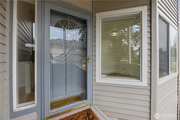 $939,000 | 2000 Village Green Drive, Unit 16, Mill Creek, WA 98012