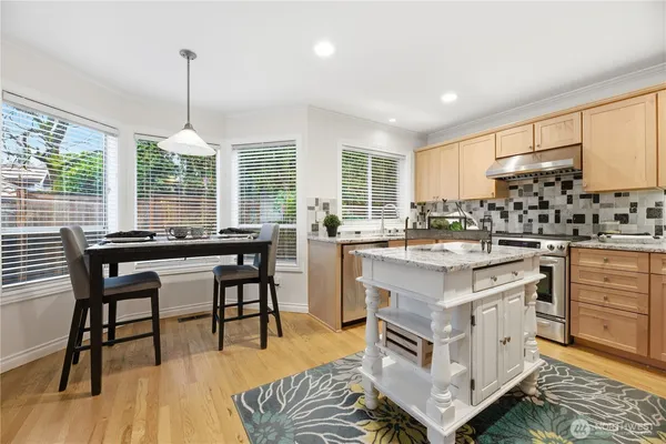 $939,000 | 2000 Village Green Drive, Unit 16, Mill Creek, WA 98012