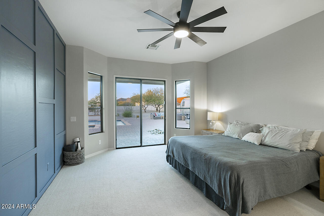 2540 West Tanya Road Phoenix, AZ 85086 - Photo 12 of 42 Primary bedroom