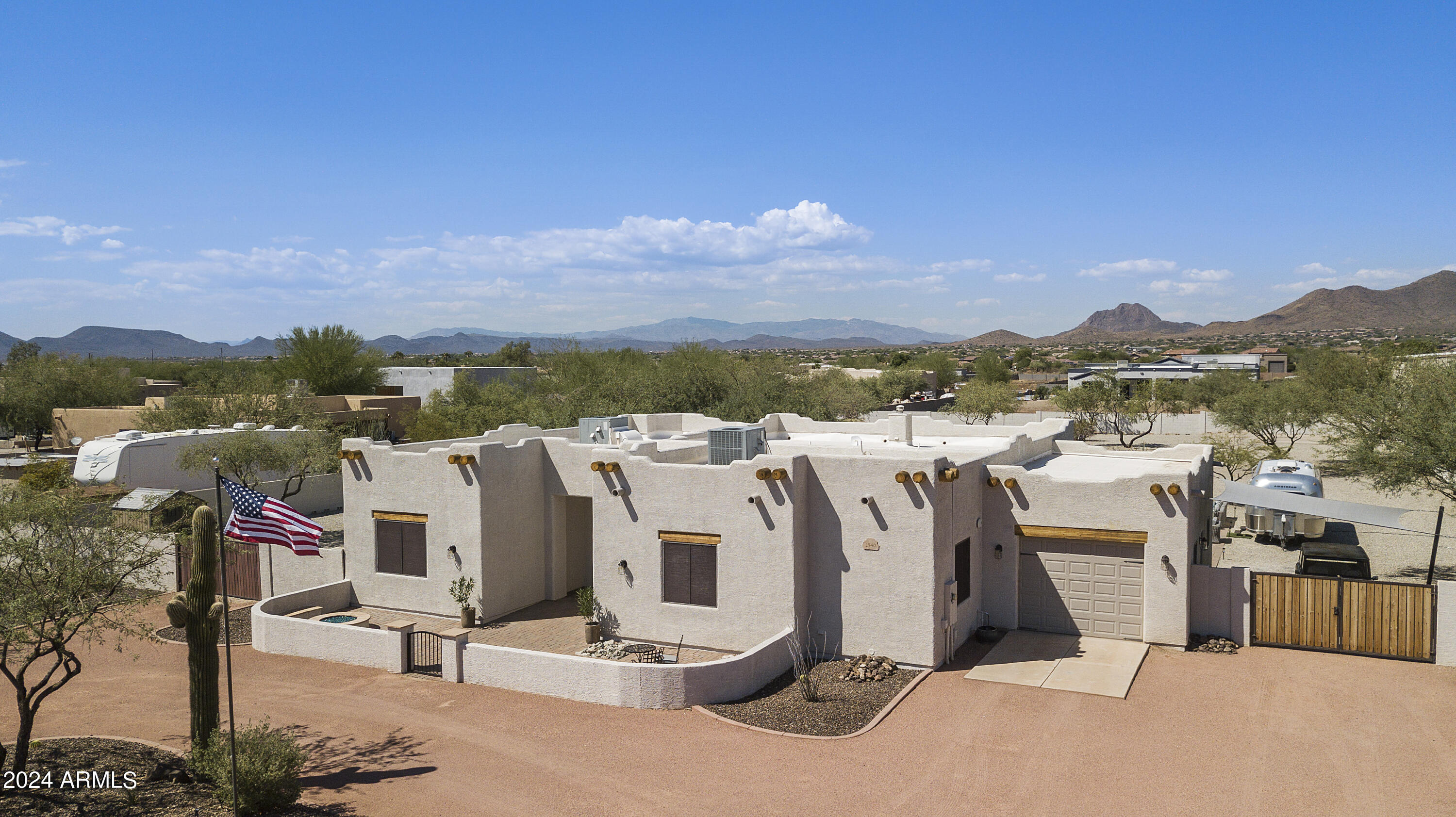2540 West Tanya Road Phoenix, AZ 85086 - Photo 3 of 42 Front of home
