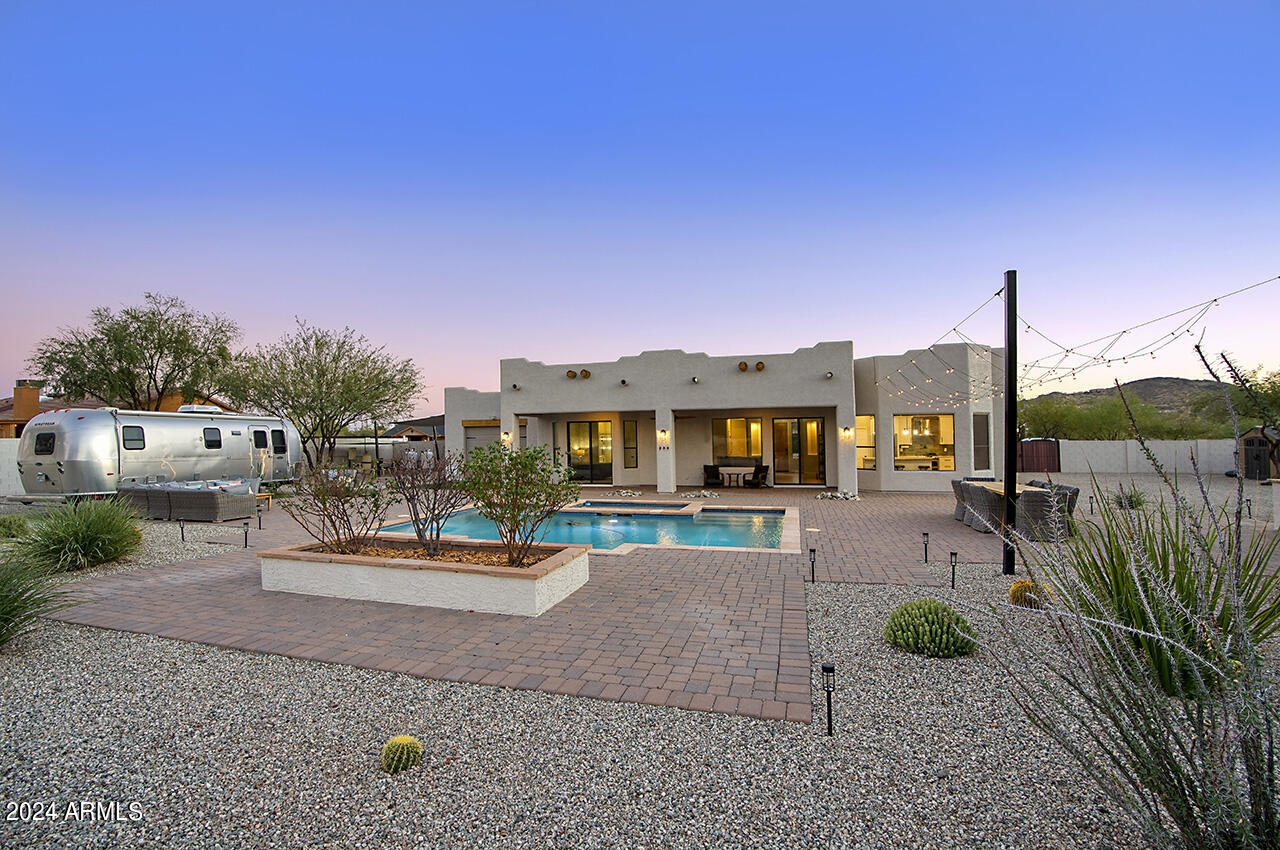 2540 West Tanya Road Phoenix, AZ 85086 - Photo 31 of 42 Backyard