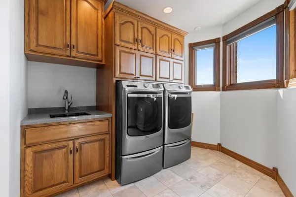 $1,200,000 | 2315 Silveridge Drive, Manitowoc, WI 54220