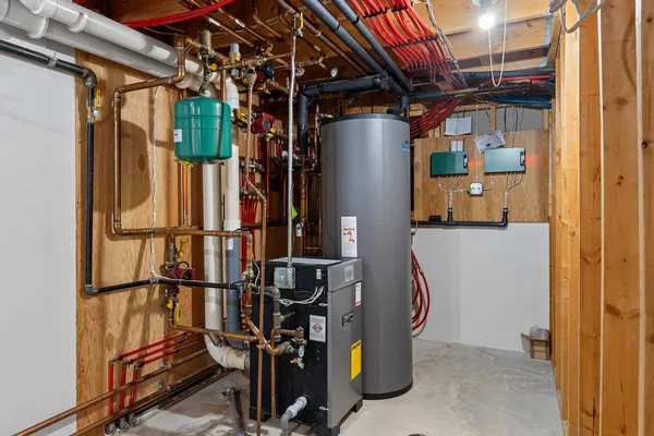 $1,200,000 | 2315 Silveridge Drive, Manitowoc, WI 54220