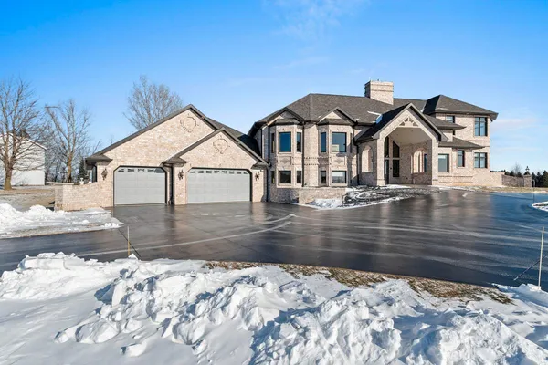 $1,200,000 | 2315 Silveridge Drive, Manitowoc, WI 54220