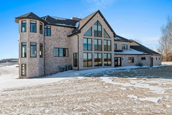 $1,200,000 | 2315 Silveridge Drive, Manitowoc, WI 54220