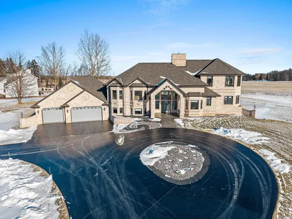 $1,200,000 | 2315 Silveridge Drive, Manitowoc, WI 54220