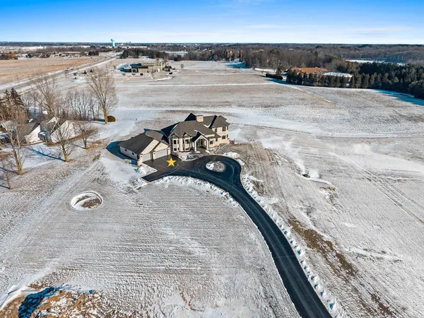 $1,200,000 | 2315 Silveridge Drive, Manitowoc, WI 54220