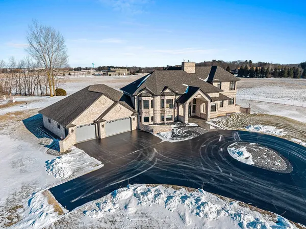 $1,200,000 | 2315 Silveridge Drive, Manitowoc, WI 54220