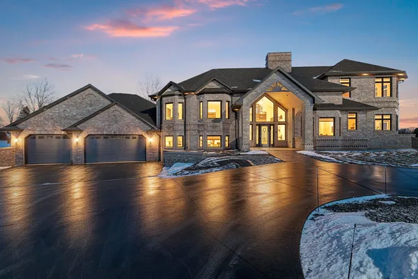 $1,200,000 | 2315 Silveridge Drive, Manitowoc, WI 54220